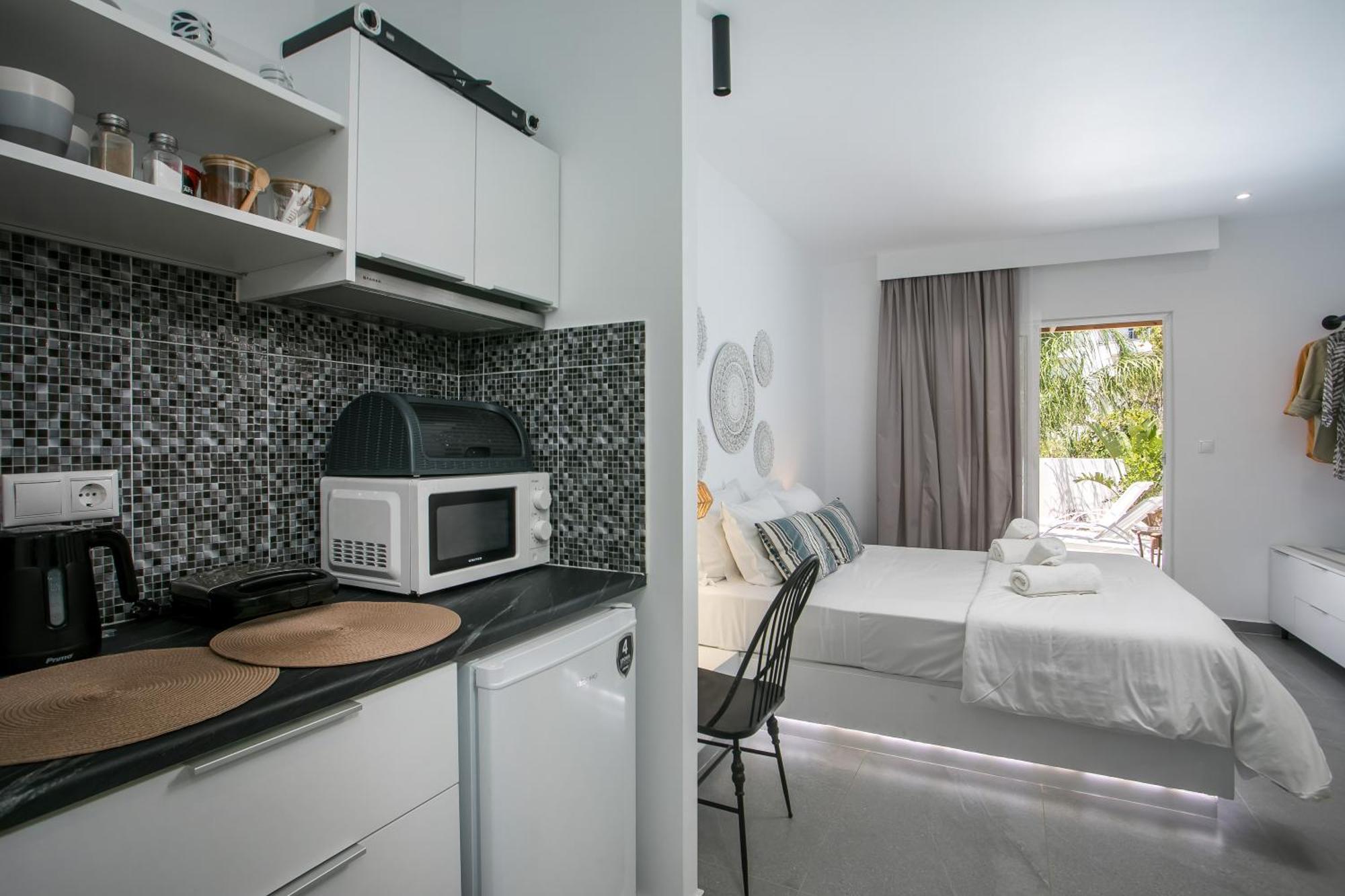 Calma Luxury Studios & Suites Faliraki Eksteriør bilde
