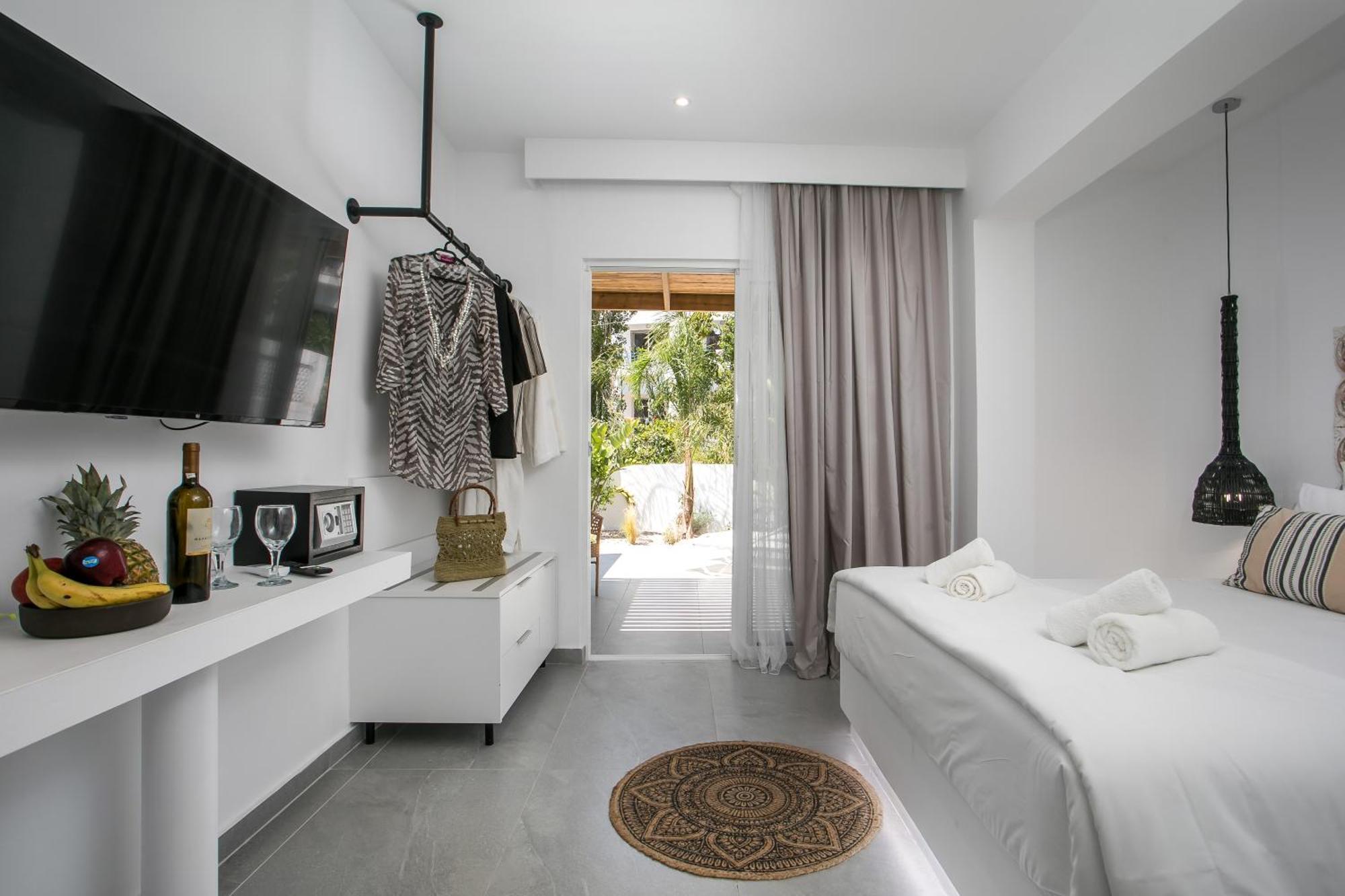 Calma Luxury Studios & Suites Faliraki Eksteriør bilde