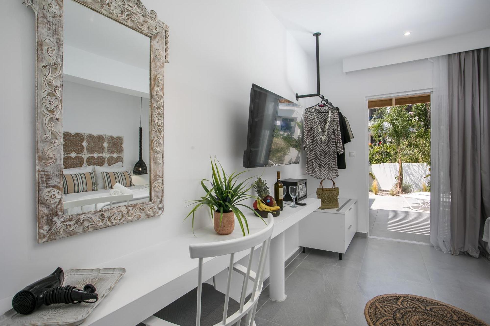 Calma Luxury Studios & Suites Faliraki Eksteriør bilde