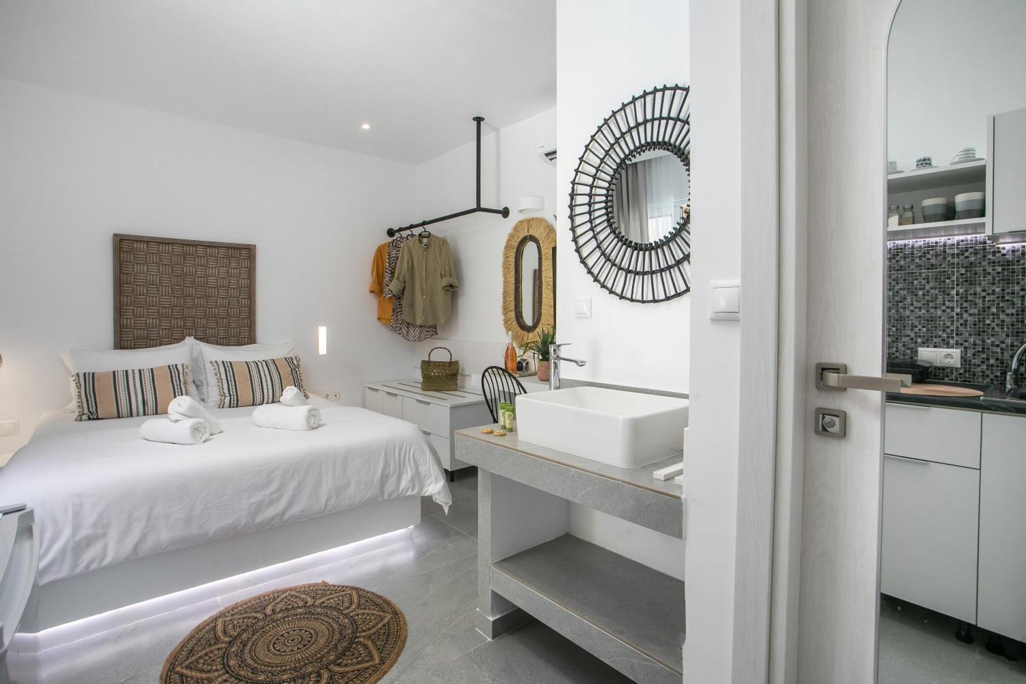 Calma Luxury Studios & Suites Faliraki Eksteriør bilde