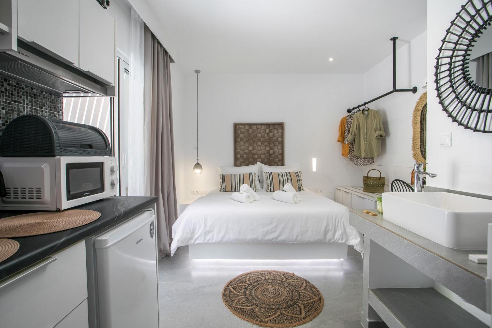 Calma Luxury Studios & Suites Faliraki Eksteriør bilde